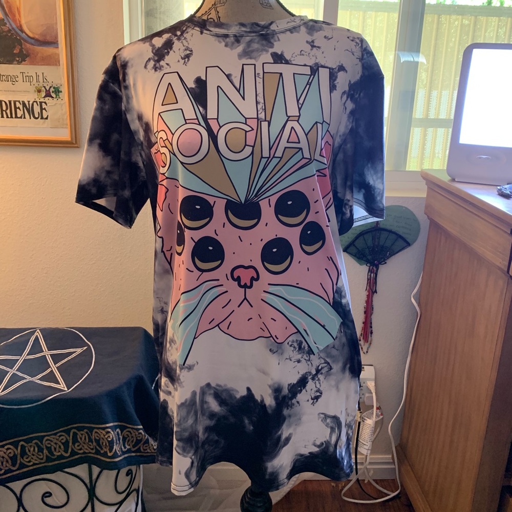 Anti-Social Tee